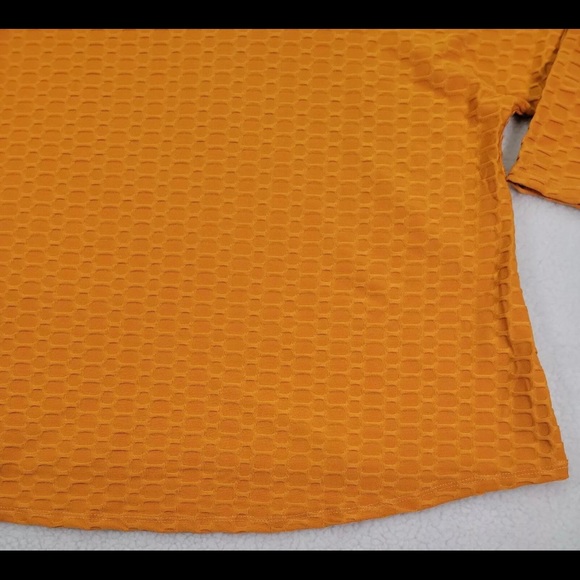 Cocomo NWT Yellow Textured Crewneck Dolman Sleeve Blouse Womens Top Plus… - Picture 3 of 9